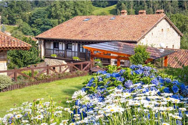Escapada de 2 Noches con Hidromasaje en Posada Sierra de Ibio (Cantabria)