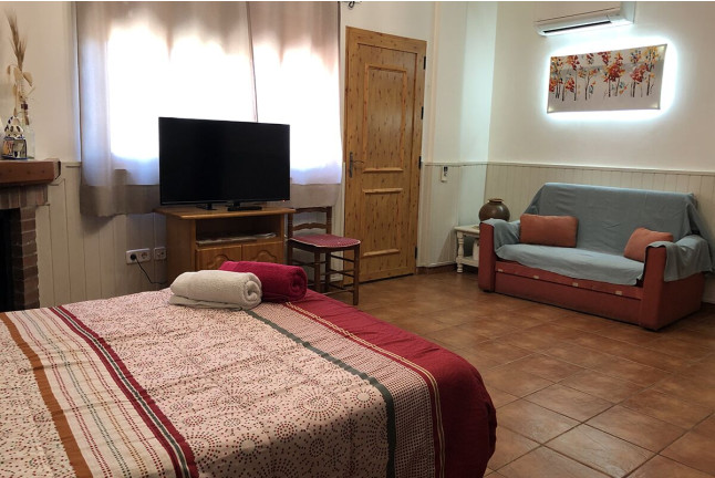 Escapada de 2 Noches con Opción a Desayuno en La Casa Rural del Carrebaix (Orba, Alicante)