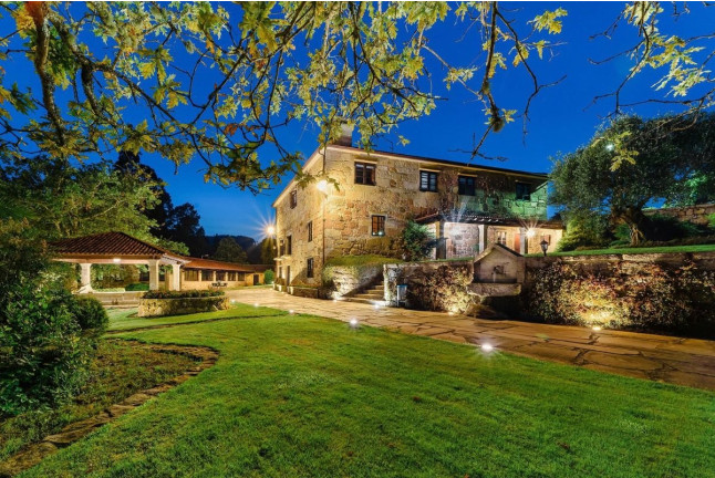 Escapada con Desayuno en Casal dos Celenis (Caldas de Reis, Pontevedra)