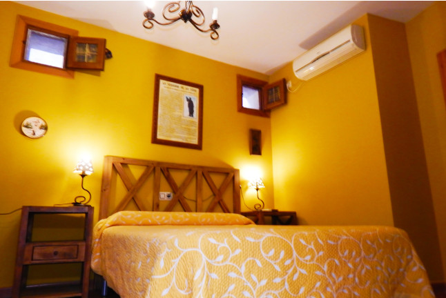 Escapada de 2 Noches con Desayuno en Casa Rural Parada Real (Garganta la Olla, Cáceres)