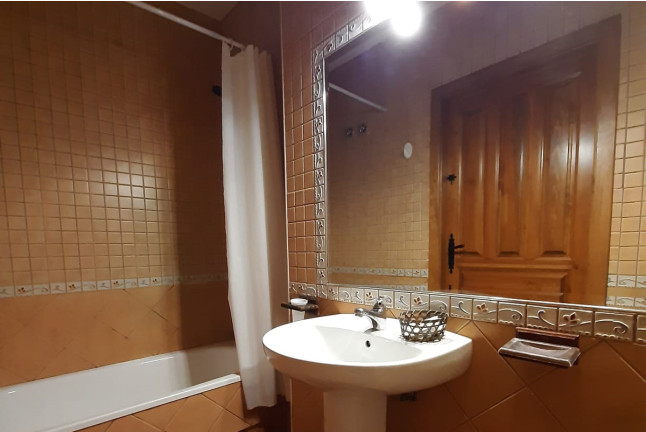 Escapada de 2 Noches con Desayuno en Casa Rural Parada Real (Garganta la Olla, Cáceres)