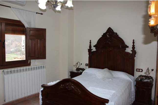 Escapada con Desayuno en Casa Rural Laura (Villafeliche, Zaragoza)