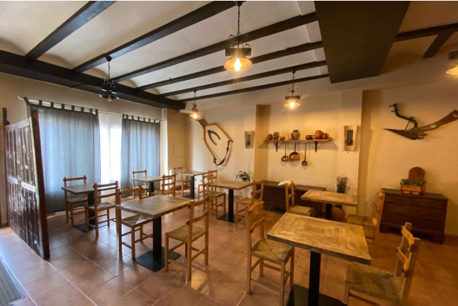 Escapada con Desayuno en Casa Rural Los Garridos (Casas Bajas, Valencia)
