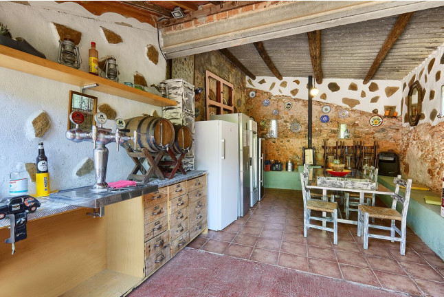Escapada con Cena en Casa Rural Mas Torrencito - Pet friendly (Parets d'Empordà, Girona)