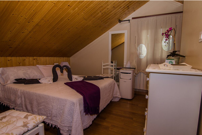 Escapada de 2 Noches con Opción a Bañera de Hidromasaje en Casa Rural Os Carballos (Barro, Pontevedra)