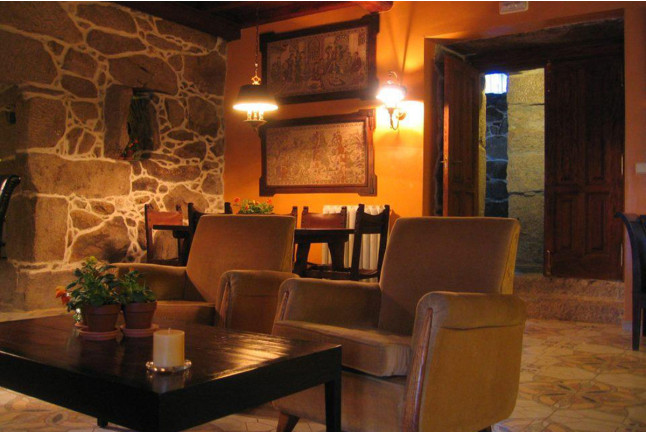 Escapada con Desayuno en Casa Rural Pazo Larache (Vilaboa, Pontevedra)