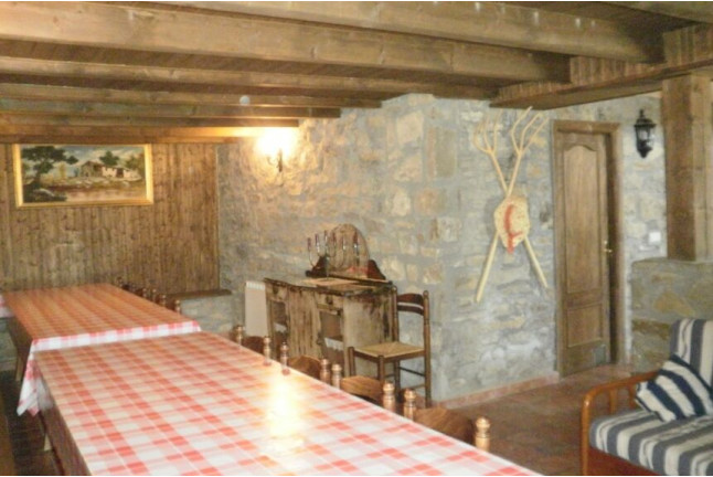 Escapada con Desayuno Casero en Casa Rural Tomaso (Reperós, Huesca)