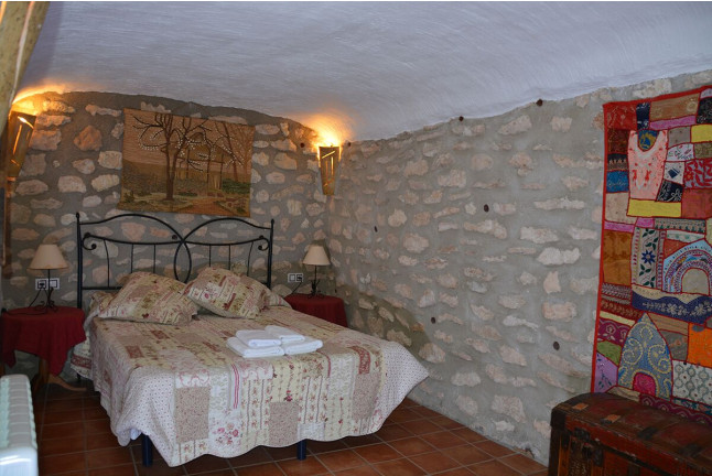 Escapada de 1 Noche con Cena en Casas Rurales con Visita a Museo y Yacimientos Arqueológicos de Galera (Orce, Granada)