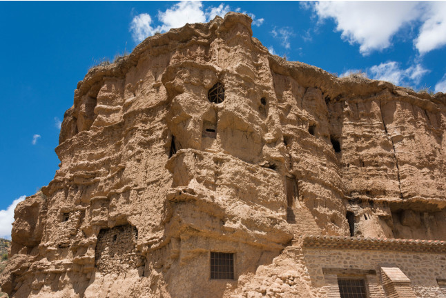 Escapada con Visita Guiada en Casas Cuevas Almagruz (Purullena, Granada)
