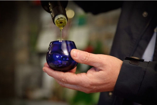 Cata de Aceites de Oliva Virgen Extra (Granada)