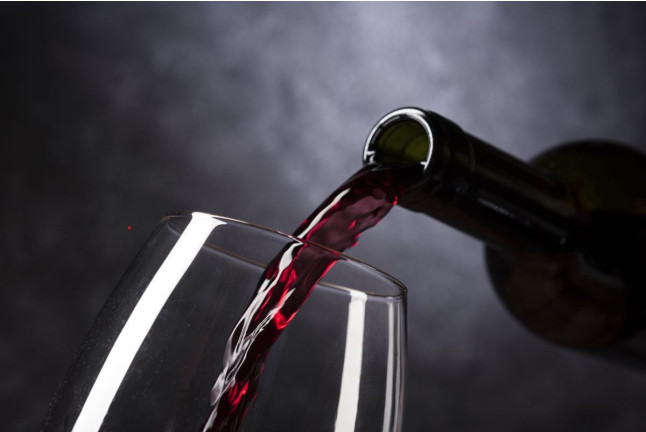Cata de Aceite de Oliva AOVE y Vinos con el Sumiller Experto Pez Salvaje (Madrid)