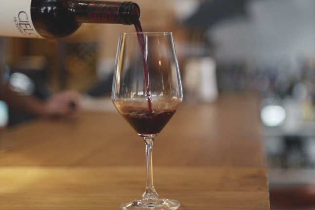 Degustación de Ibéricos y Botella de Vino para dos (Madrid)