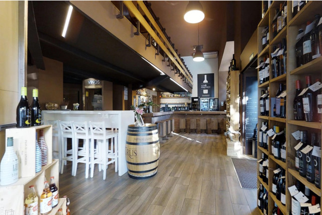 Cata de Vinos de Jerez y de Oporto con Degustación de Ibéricos (Madrid)