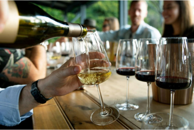 Cata de Vinos en el Centro de Sevilla (Sevilla)