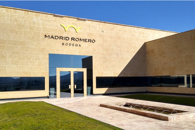 Visita a Bodega Madrid Romero y Cata de 4 Vinos para dos (Balsicas, Murcia)