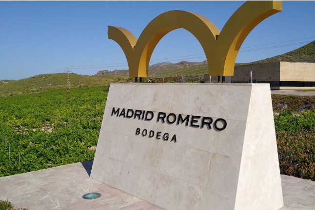 Visita a Bodega Madrid Romero y Cata de 4 Vinos para dos (Balsicas, Murcia)