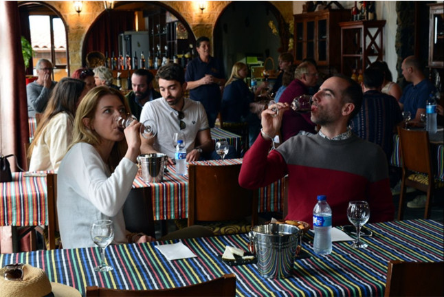 Visita a Bodegas Reverón con Cata de Vinos y Picoteo (Villaflor, Tenerife)
