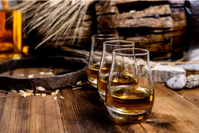 Cata de Whisky y Degustación de Frutos Secos y Chocolate (Madrid)