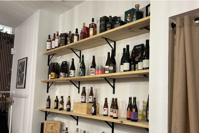 Cata de Vinos con Maridaje de Tapas en Vinópatas (Sevilla)