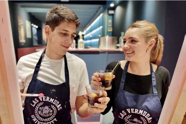 Taller de Pintura con barra libre de Vermut en Las Vermudas University (Barcelona)