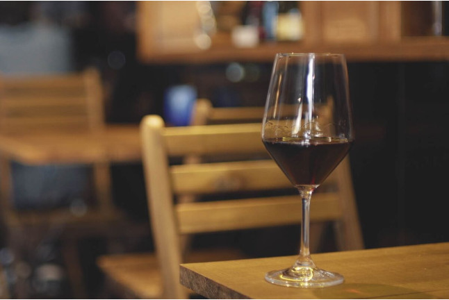 Cata de Iniciación de Vinos y Degustación de Ibéricos (Madrid)
