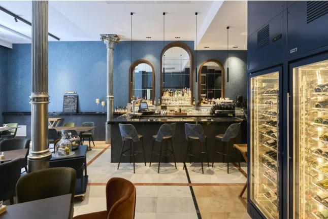 Circuito Spa, Masaje y Comida en Hotel Catalonia Plaza Catalunya 4* (Barcelona)