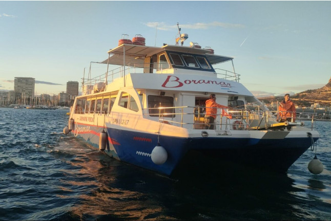 Paseo en Catamarán con Puesta de Sol hacia Cova Tallada (Denia / Jávea, Alicante)