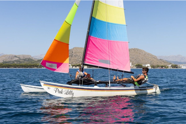 Experiencia en Catamarán (Puerto de Alcudia, Mallorca)