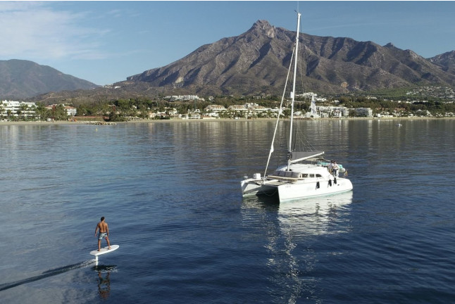 Salida Compartida en Catamarán (Marbella, Málaga)