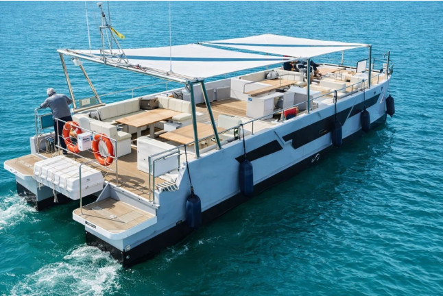 Salida en Catamarán Serenity (Benalmádena, Málaga)