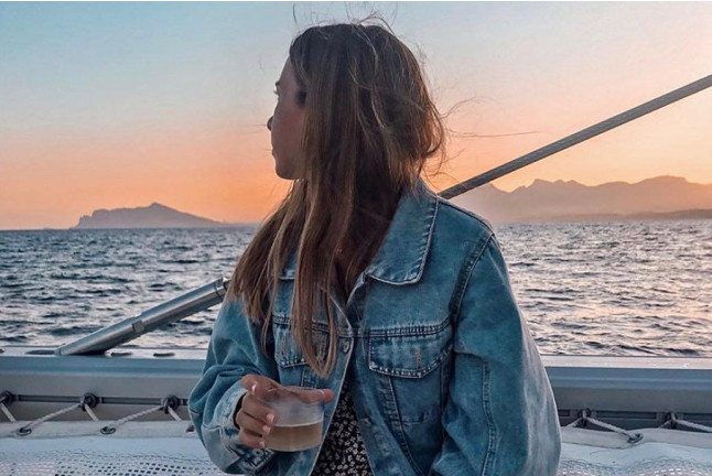 Puesta de Sol en Catamarán con Copa de Cava (Valencia)