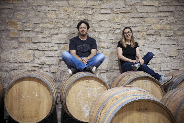Visita a Bodegas Caudalía con Cata de Vinos con Aperitivo y Aceite de Oliva Virgen Extra para dos (Lerga, Navarra)