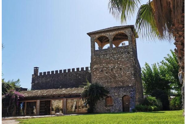 Visita Guiada a Bodega Jaume Serra con Cata de Cavas (Vilanova i la Geltrú, Barcelona)