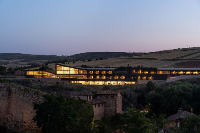 Mesa para dos: Comida o Cena para dos personas en Parador de Molina de Aragón (Guadalajara)