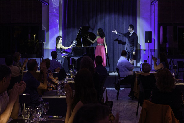 Cena con Ópera en Mas Ravetllat Pla (Barcelona)