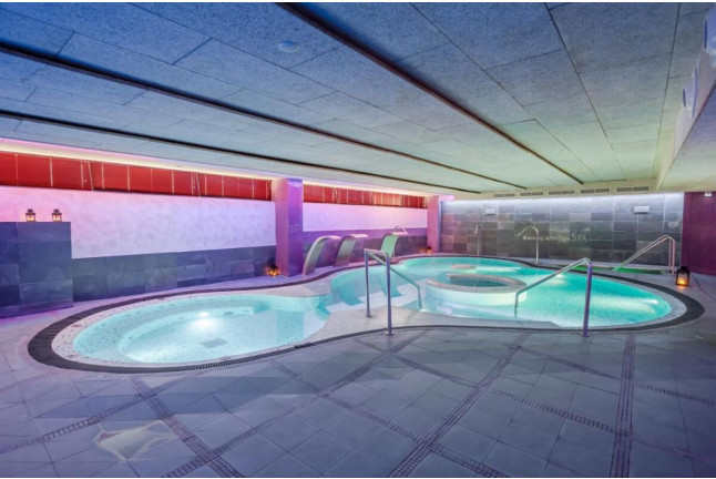 Spa y Comida o Cena Romántica para dos en Hotel Occidental Aranjuez 4* (Madrid)