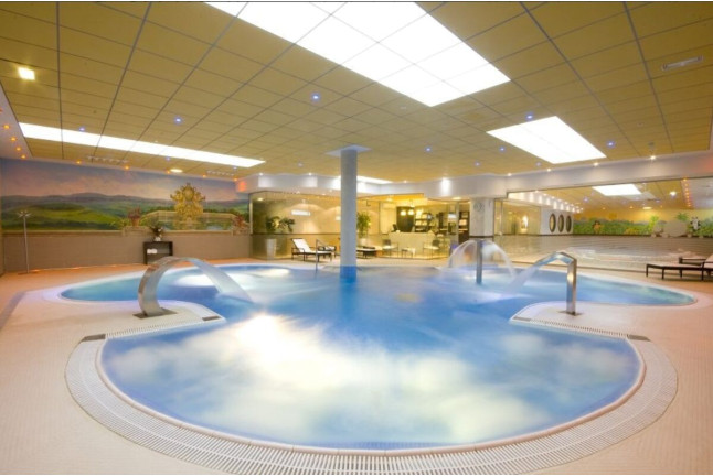 Circuito Spa y Comida o Cena Romántica para dos en Hotel Palacio de la Magdalena 4* (Soto del Barco, Asturias)