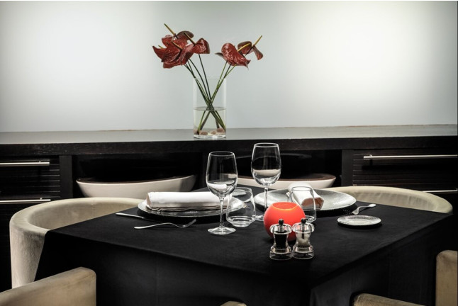 Spa y Cena para dos en Despacio Spa Centre del Hotel H10 Marina 4* (Barcelona)
