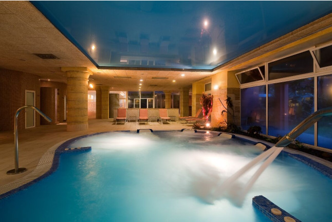 Spa y Cena o Comida Romántica en Elba Estepona Gran Hotel 5* (Málaga)