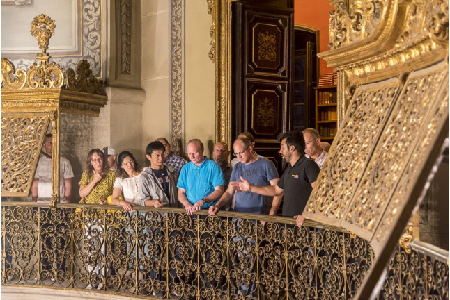 Cena de los Sentidos con Visita Guiada a la Real Academia de Medicina (Barcelona)