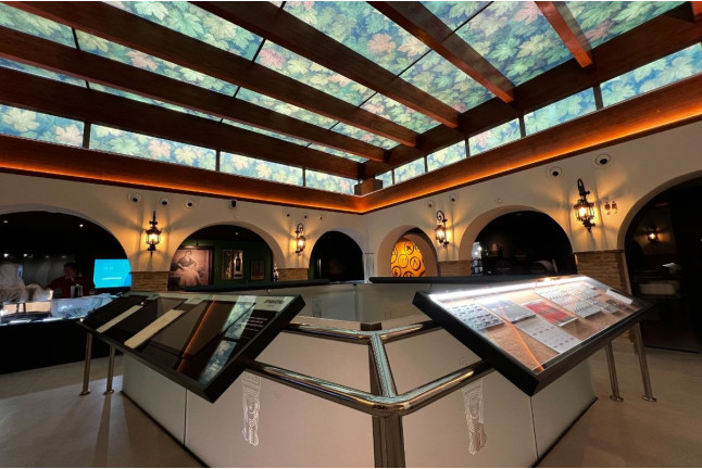 Visita Guiada a The Sherry Gallery - Centro Cultural Palacio San Dionisio con Cata de Vinos (Jerez de la Frontera, Cádiz)