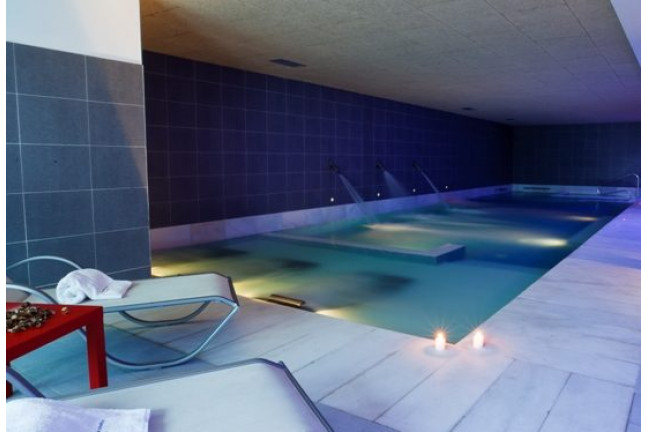 Circuito Spa, Masaje y Comida o Cena para dos en Hotel Balneario de Areatza (Vizcaya)