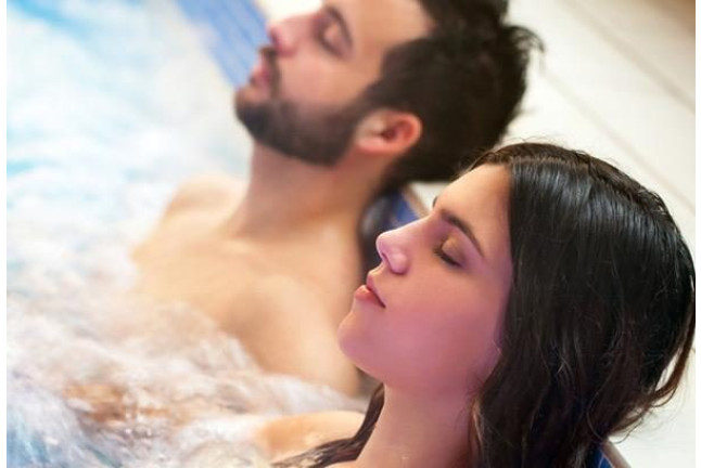 Circuito de Fisioterapia Hidrotermal de Salud para dos en Theramar (Gijón, Asturias)