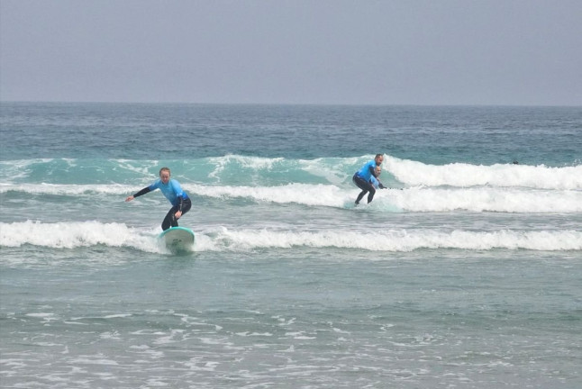 Clase Grupal de Surf (A Coruña)