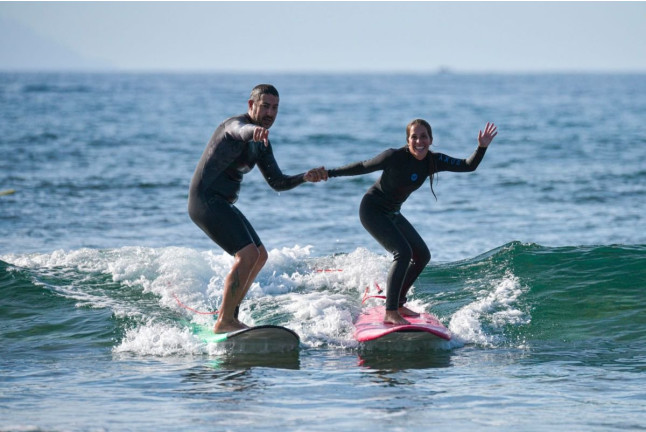 Clase de Surf en Grupo (Tenerife)