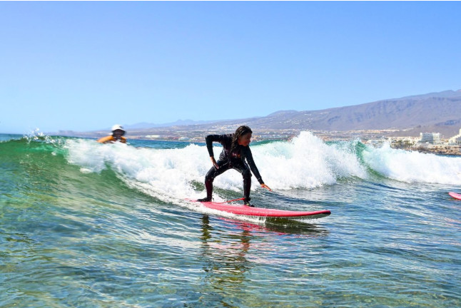 Clase de Surf en Grupo (Tenerife)