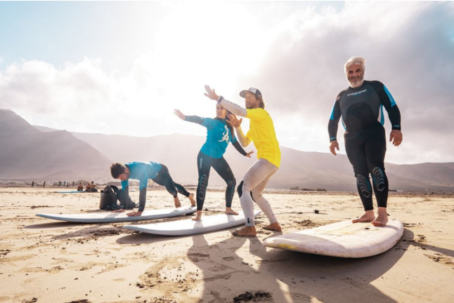 Clase de Surf Grupal con Fotos (Lanzarote) 