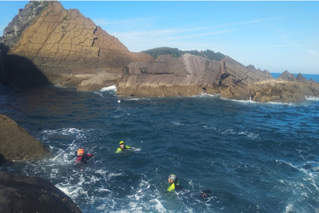 Coasteering en Costa da Vela, Cabo Home (O Hío, Pontevedra)