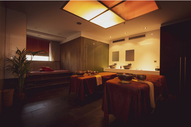 Circuito Spa y Masaje en Cobre 29 en Hotel Meliá Valencia 4* (Valencia)