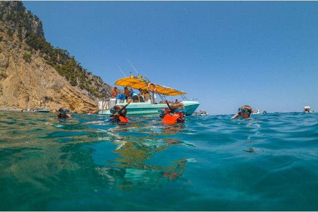 Snorkel en Coll Baix e Isla de Alcanada (Mallorca)
